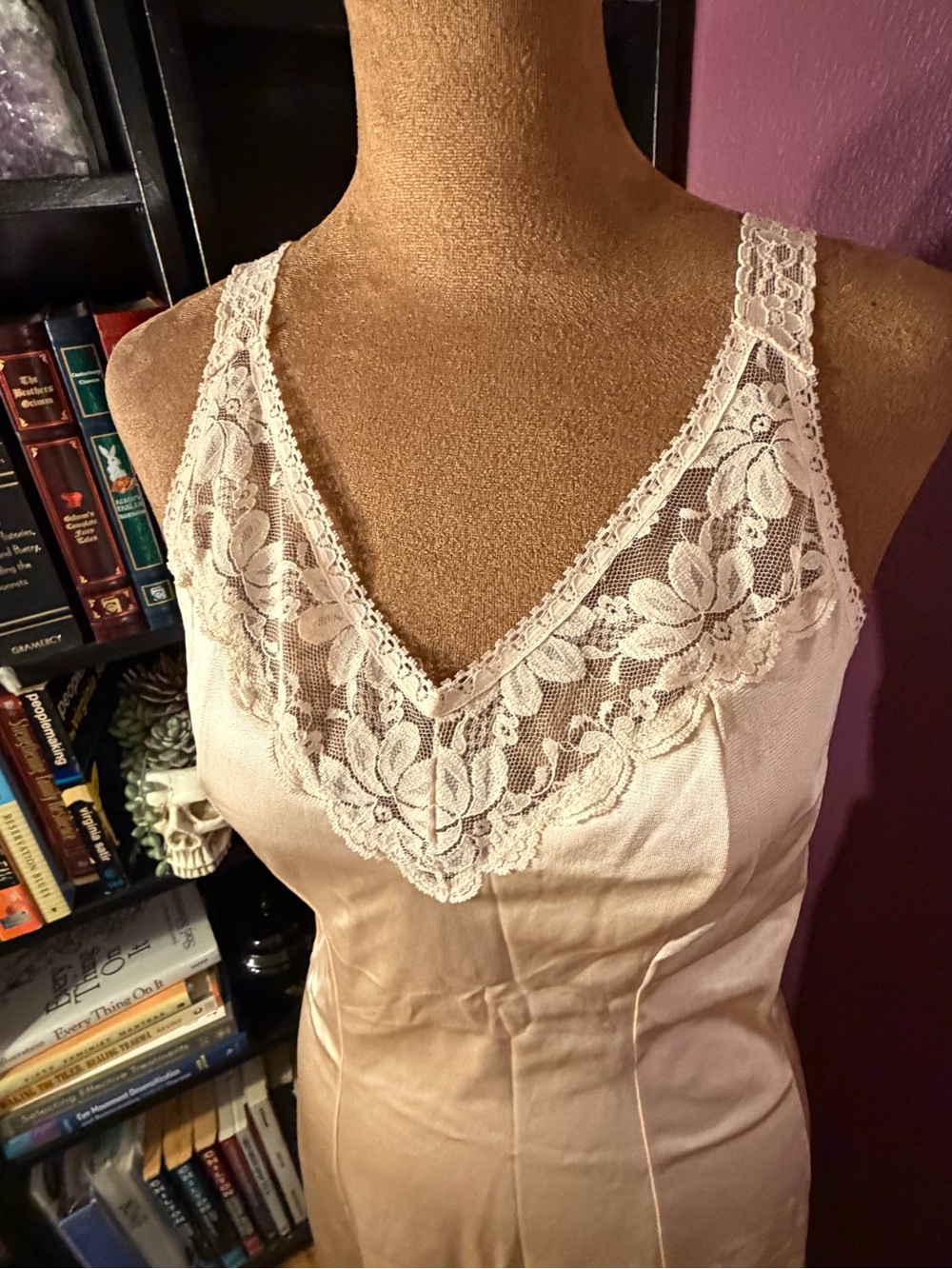 Maidenform Ivory Lace-Trim Satin Slip
